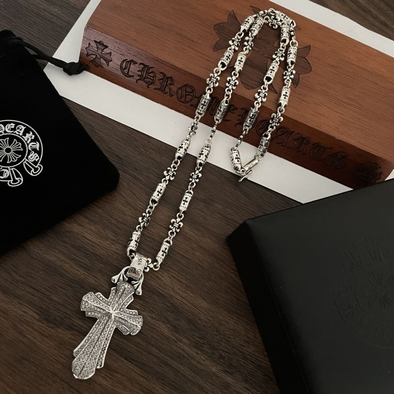 Ch**me He**ts necklaces